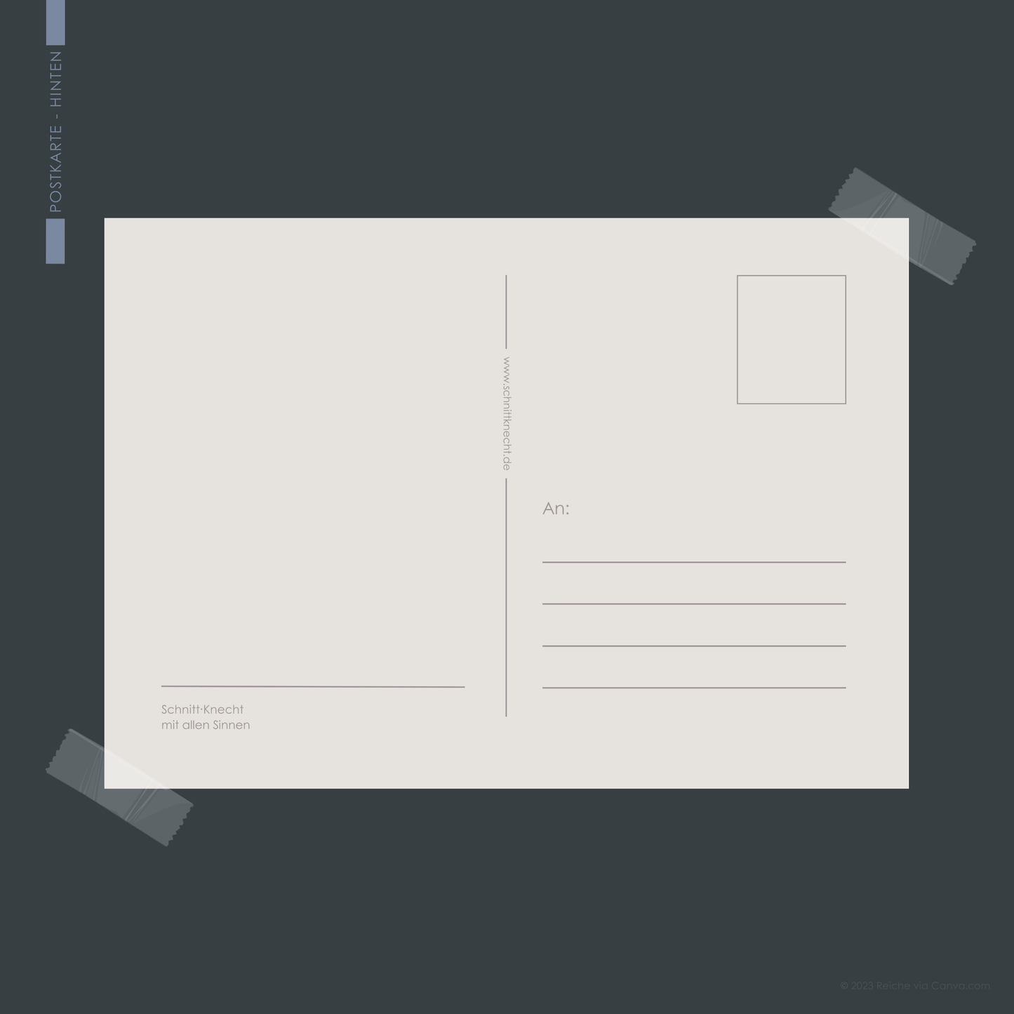 Auf dem Bild ist eine Postkarte von SchnittKnecht® zu sehen. Die Rückseite zeigt Platz für eigenen Text, den Briefmarkenbereich sowie das Adressfeld.