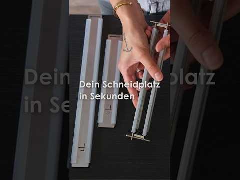 Vom kompakten System zum fertigen Schneidplatz. SchnittKnecht® ermöglicht mit wenigen Handgriffen einen stabilen Schneidplatz für Schneidebretter – ohne festmontierte Füße oder feuchten Tüchern unter dem Schneidebrett.