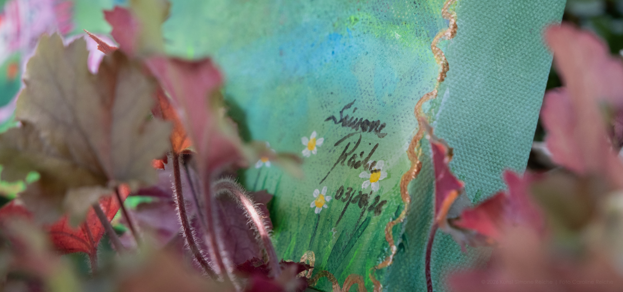 Signatur der Künstlerin Simone Reiche von Reiche Kuns auf einem handgemalten Acrylbild als individuelles Auftragswerk.