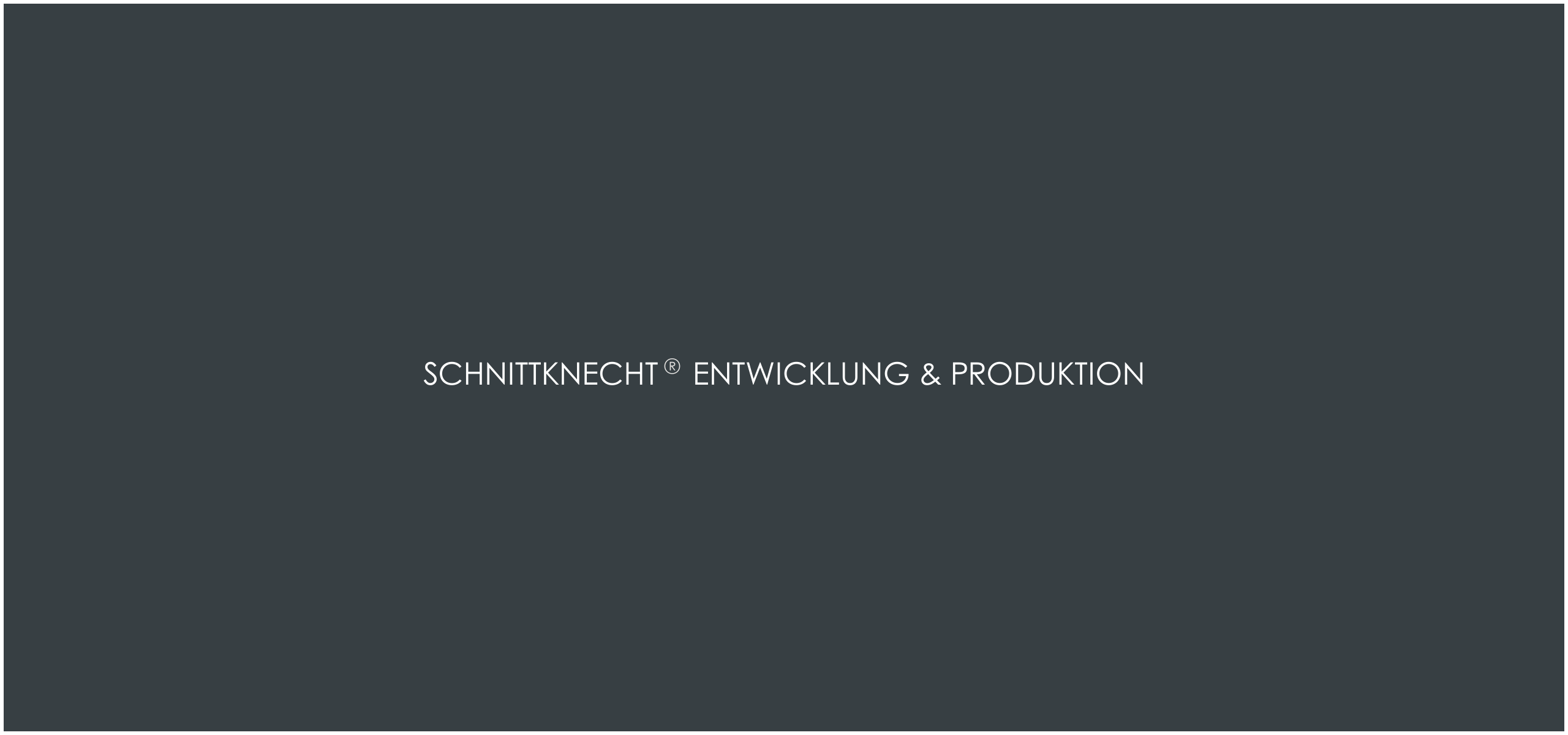 Vorschaubild zur Seite ‚SchnittKnecht® Entwicklung & Produktion‘ – Einblick in die Entstehung der rutschfesten Schneidebrettunterlage, selbst entwickelt von Gründerin Caroline Reiche.